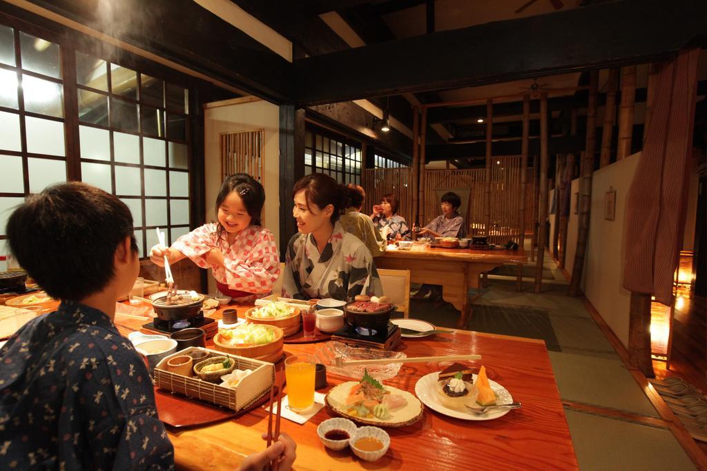 Takaragawa Onsen Ousenkaku Hotel Minakami Kültér fotó