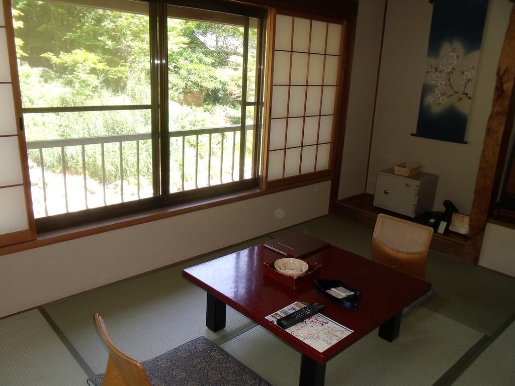 Takaragawa Onsen Ousenkaku Hotel Minakami Kültér fotó