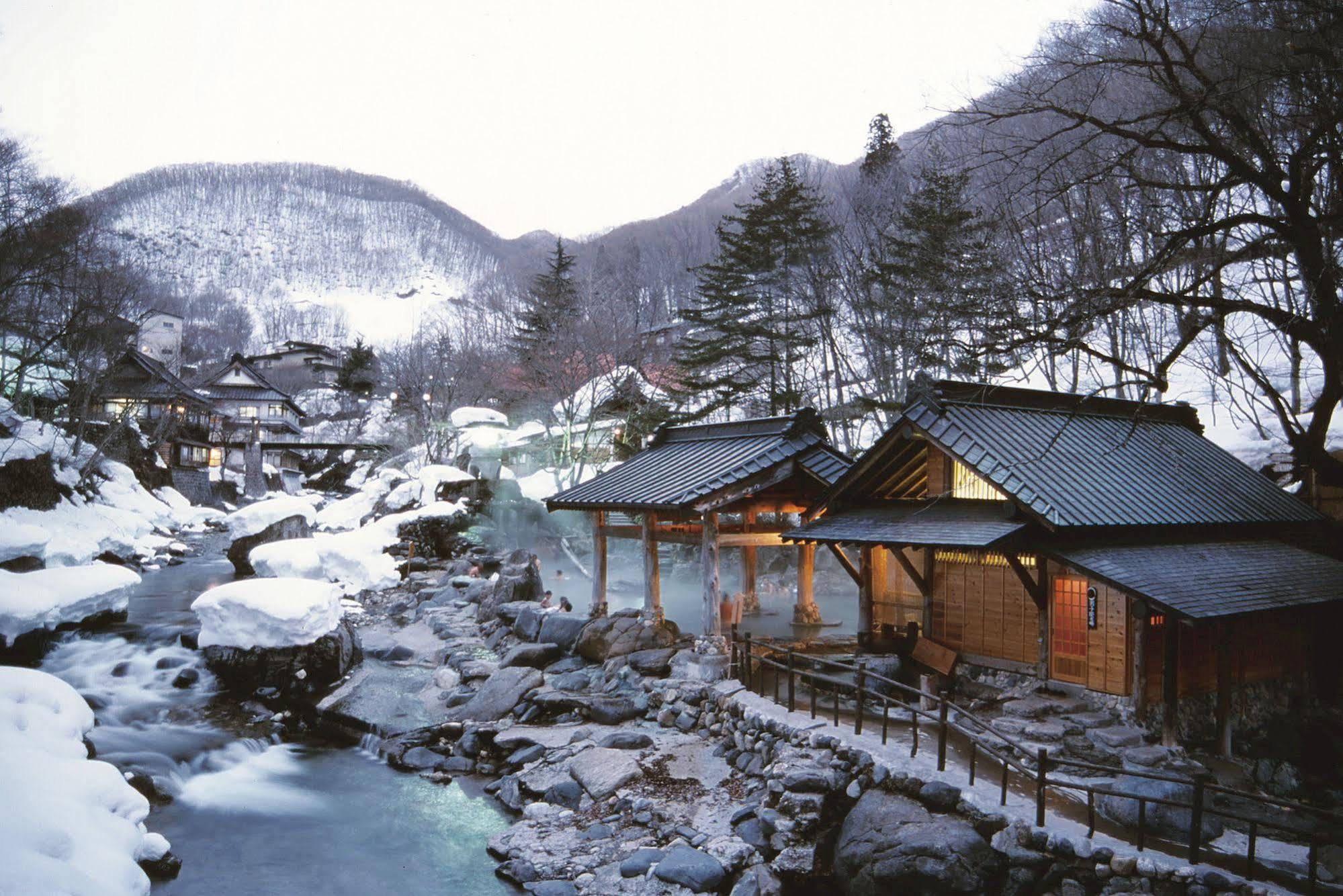 Takaragawa Onsen Ousenkaku Hotel Minakami Kültér fotó