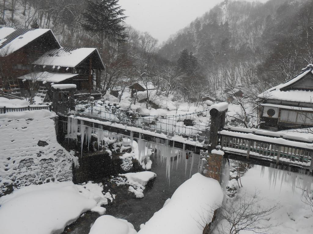 Takaragawa Onsen Ousenkaku Hotel Minakami Kültér fotó